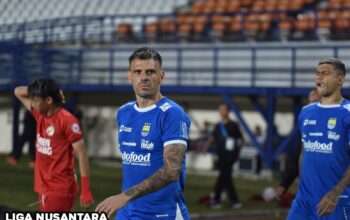 Tyronne del Pinno Senang Laga Persib Bandung Diundur