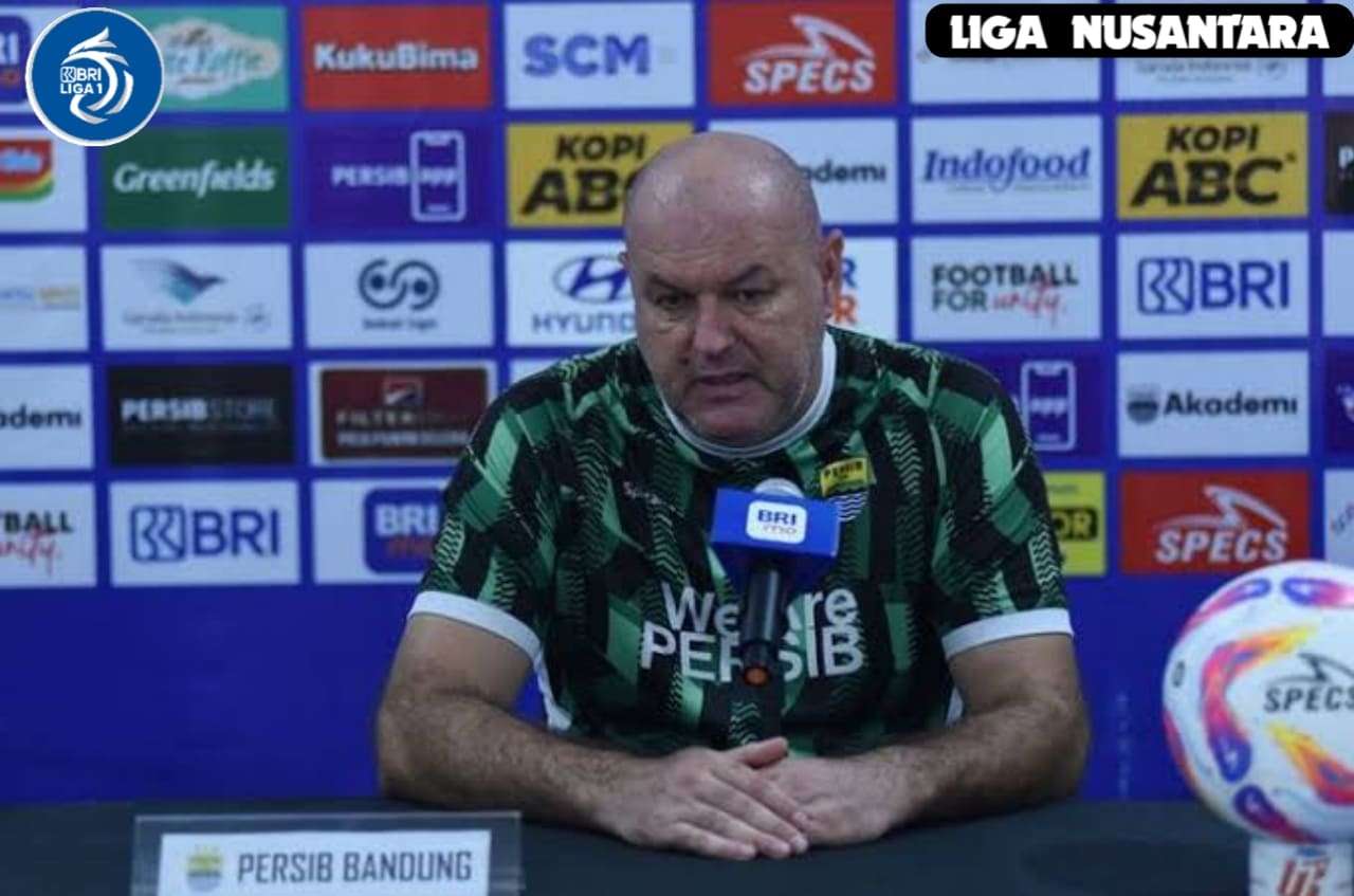 Bojan Hodak Senang Lihat Bobotoh Kembali Penuhi Laga Kandang Persib Bandung 