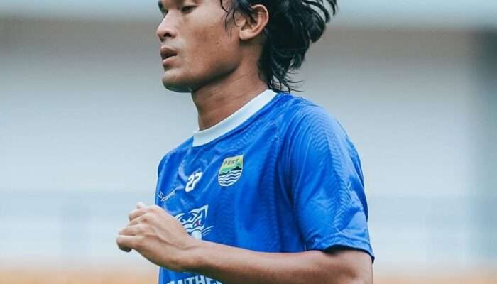 Zalnando Mulai Kembali Berlatih Bersama Persib Bandung Usai Dipinjamkan Ke PSIS Semarang