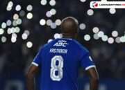 Gervane Kastaneer Buka Suara Tentang Sepakbola Indonesia