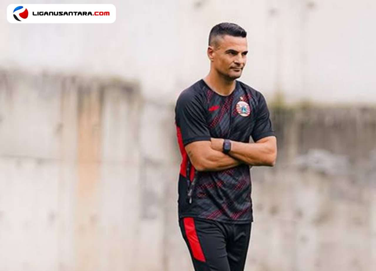 Carlos Pena Minta Tren Buruk Persija Jadi Pacuan Lawan Persib