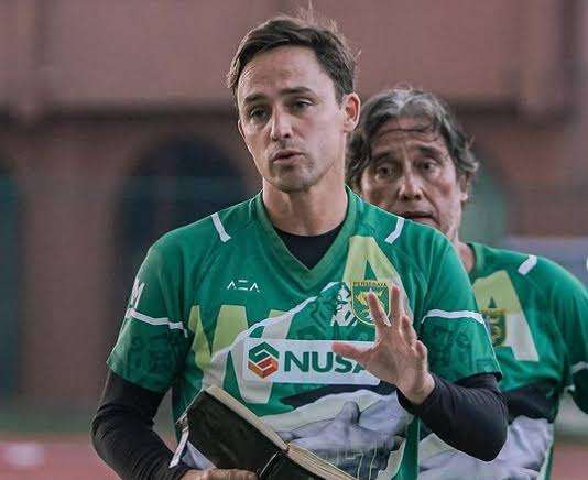 Paul Munster Lega Persebaya Surabaya Bisa Bangkit Berkat Persib Bandung