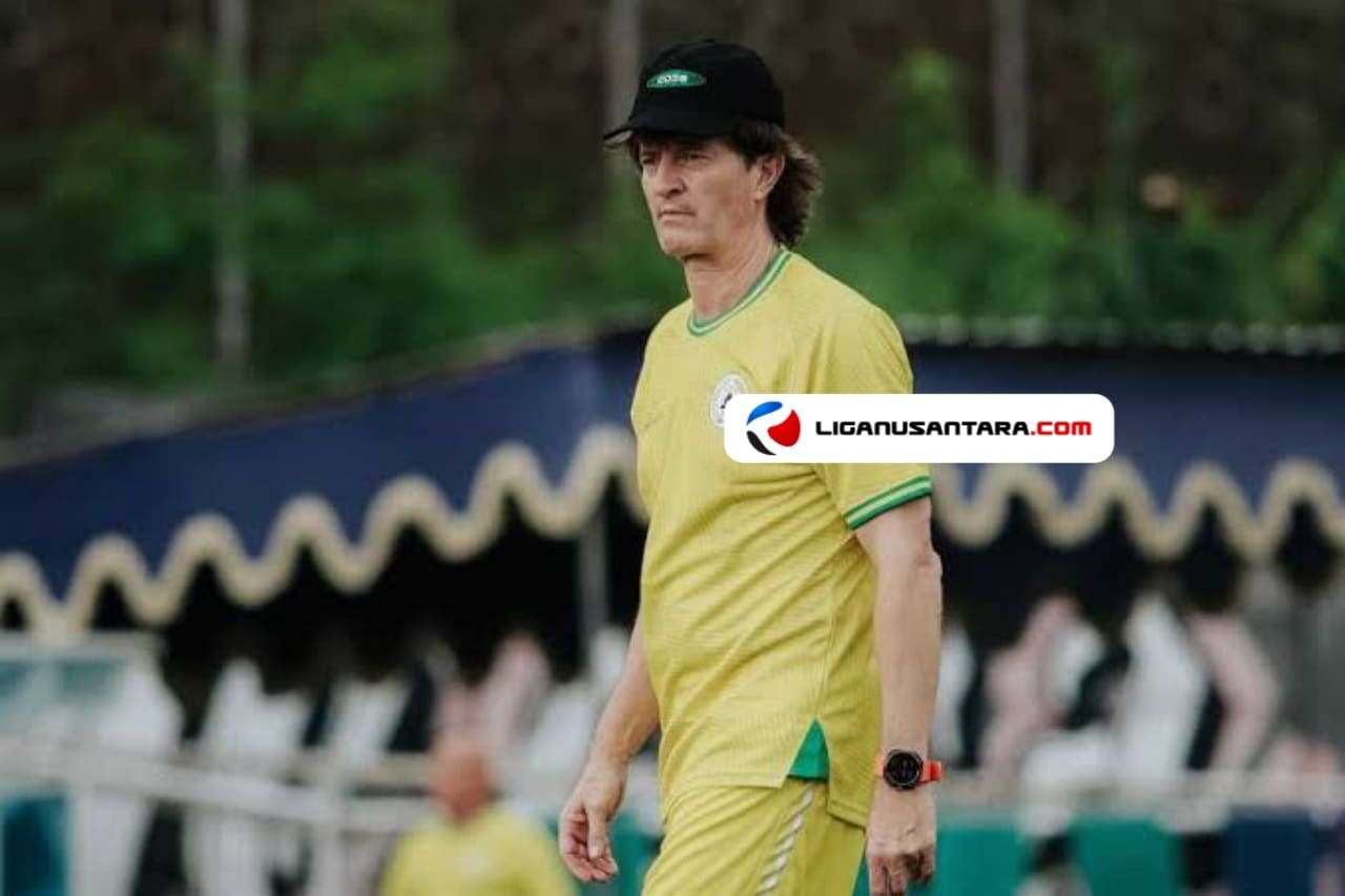 Pieter Huistra Ungkap Masalah Pemain PSS Sleman