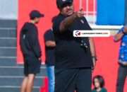 Imran Nahumarury Minta Pemainnya Fokus Kontra PSBS Biak