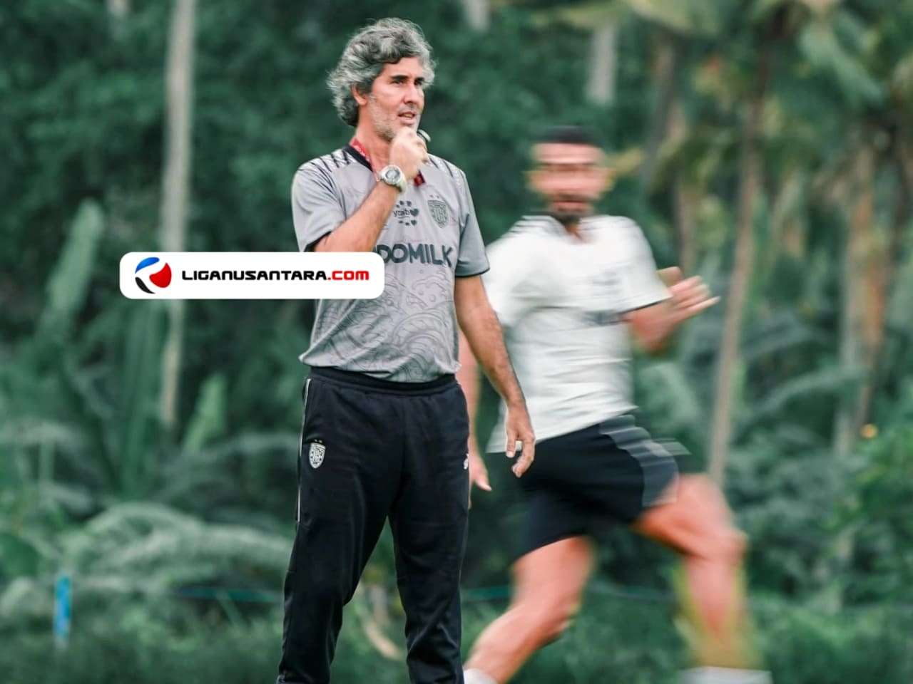 Dikaitkan Dengan Persebaya dan Persija, Ini Kata Teco