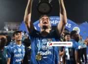Bawa Persib Back to Back Juara, Nick Kuipers Puji Persik Kediri