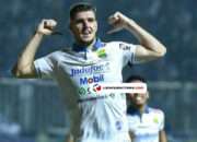 Nick Kuipers Sebut Komunikasi Jadi Kunci Pertahanan Persib