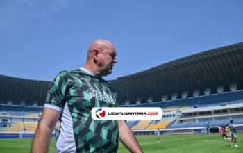 Tak Peduli Kondisi Barito, Bojan Hodak Targetkan Kemenangan