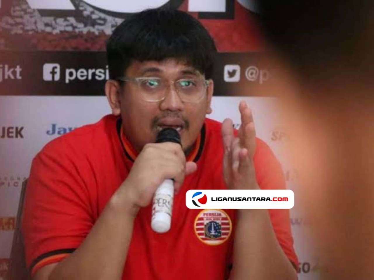 Dikabarkan Dipukul Supporter PSS, Ketum Jakmania Buka Suara