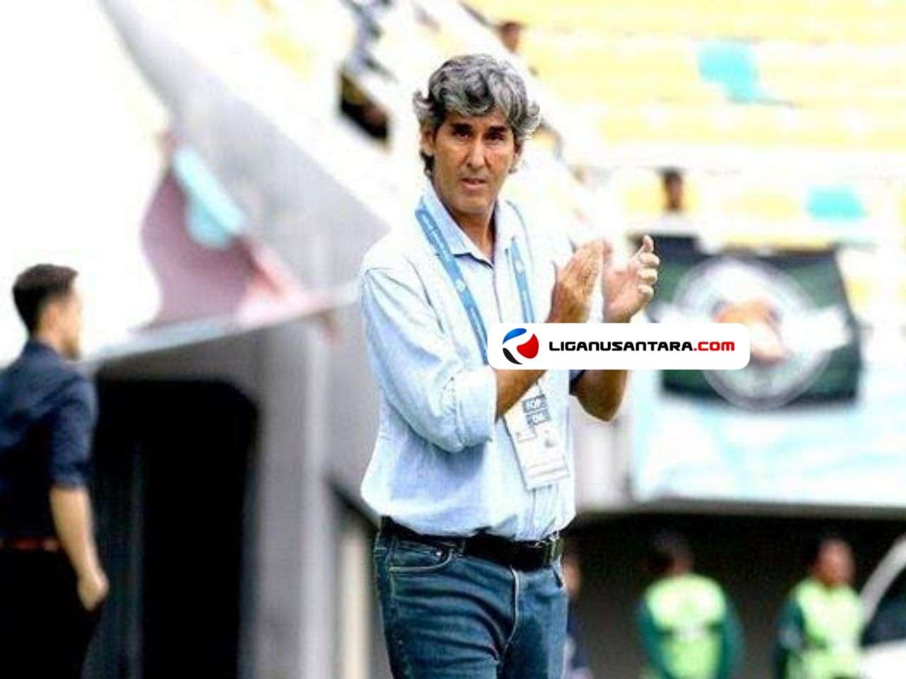 Hadapi Persebaya, Teco Sebut Bertahan Menjadi Kunci Kemenangan
