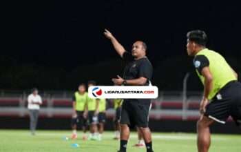Coach Imran Tanggapi Isu Rekrut 4 Pemain Persib