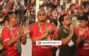 Semen Padang Bertahan, Andre Rosiade Nangis di Tribun