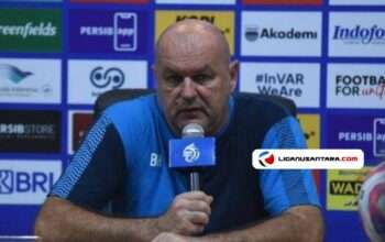 Bojan Hodak Komentari Aksi Flare Di Laga Pamungkas