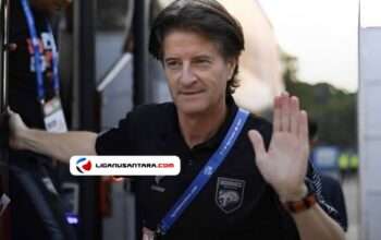 Bertahan di PSS, Pieter Huistra Akan Jadi Pelatih Bayangan