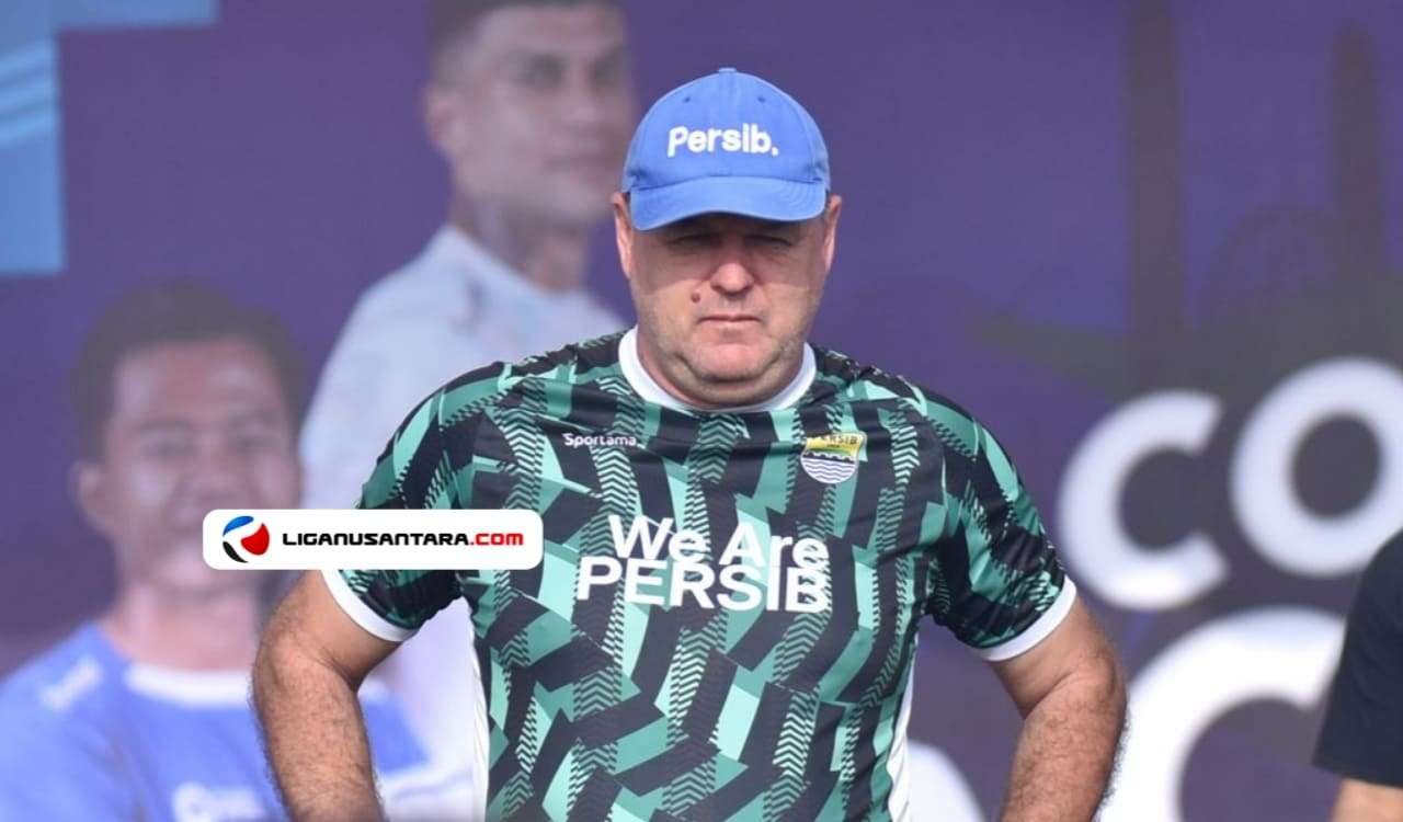 Bojan Hodak Fokus Benahi Sektor Pertahanan Persib