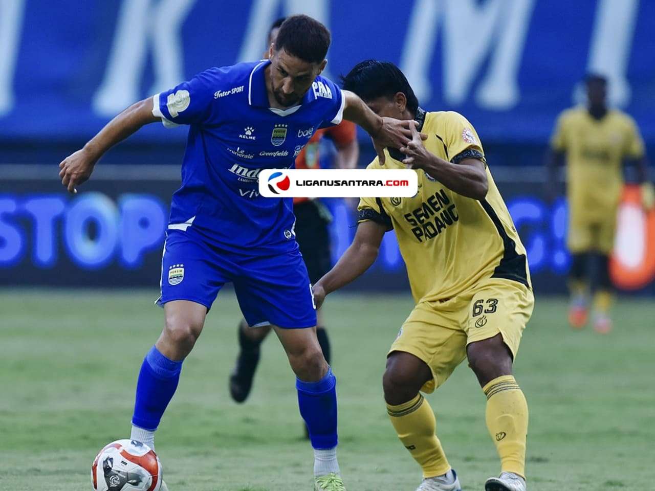 Persib Gunakan Jersey Alternatif Pada Laga Playoff ACL 2025