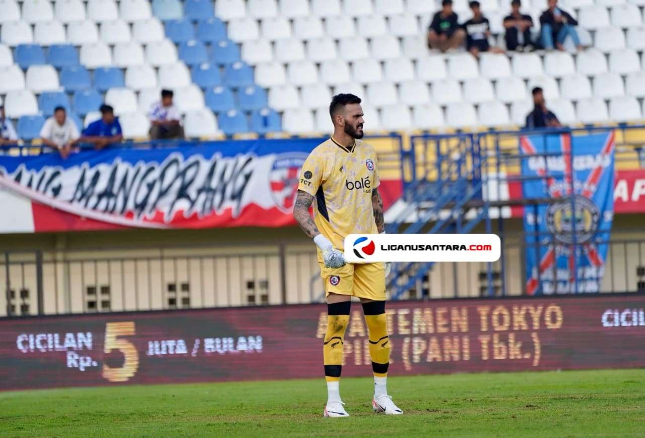 Arema FC Persembahkan Kemenangan Untuk Anak Lucas Frigeri