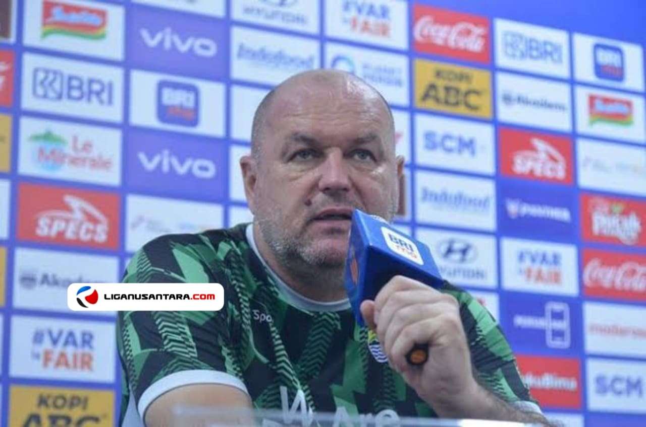 Jelang pertandingan menghadapi PSIM Jogja, pelatih Persib Bandung, Bojan Hodak, memastikan kondisi strikernya yakni, Dimas Drajad sudah mulai membaik.