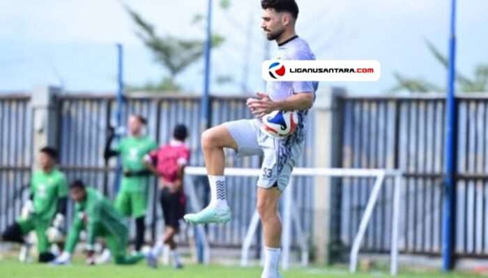 Kakang dan Robi Absen Lawan Borneo, Frans Putros Tetap Jadi Andalan