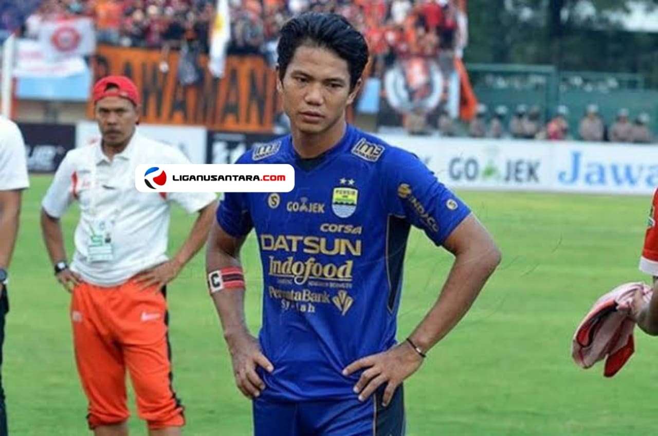 Jupe Sendirian Menopang Pemain Muda Persib