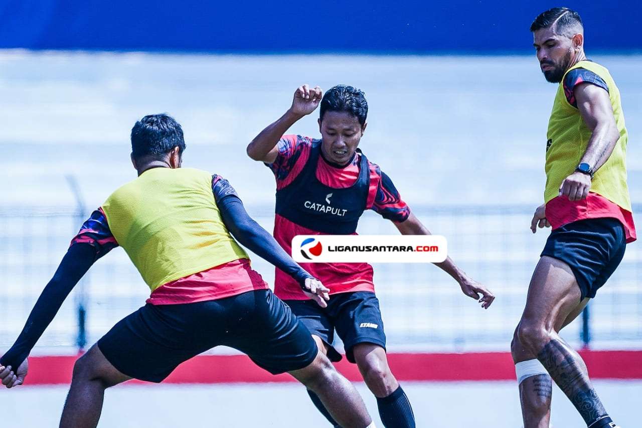 Jelang Hadapi Dewa, Arema FC Punya Banyak Opsi Di Lini Tengah