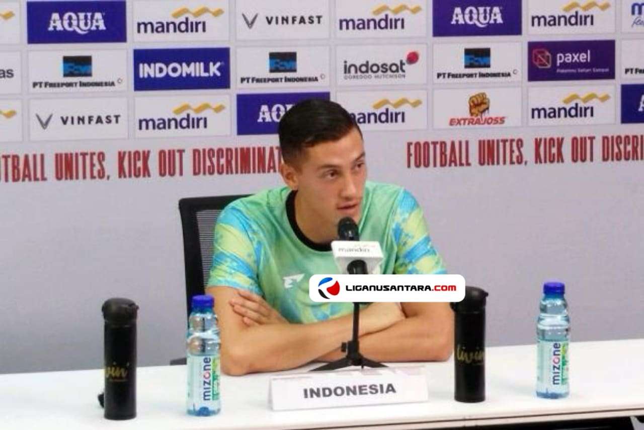 Jay Idzes Sebut Perbedaan Kluivert Dengan STY