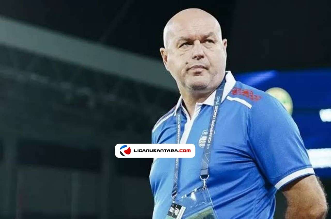 Bojan Hodak Akui Laga Kontra Persebaya Akan Sulit