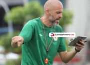 Edu Perez Manfaatkan Rachmat Irianto Soal Persib