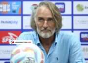 Pelatih Dewa United Sebut Persebaya Menjadi Ujian Sebenarnya