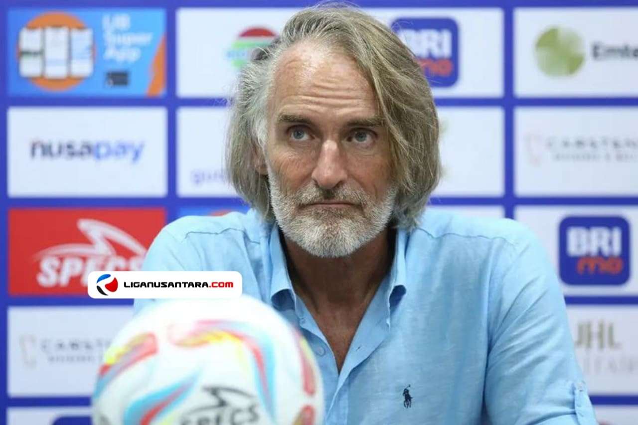 Pelatih Dewa United Sebut Persebaya Menjadi Ujian Sebenarnya