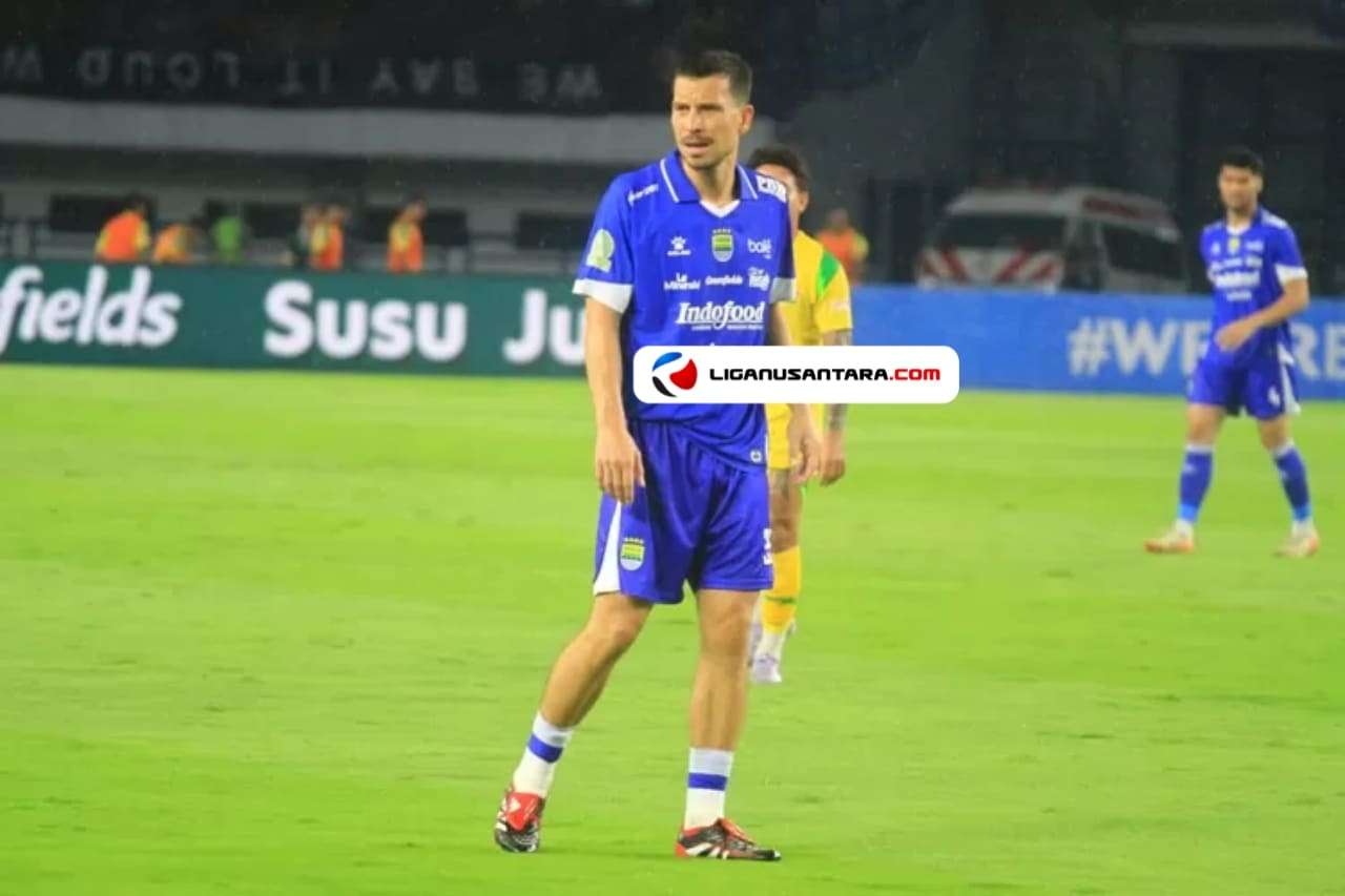 Thom Haye Siap Buktikan Sindiran Saat Lawan Persita