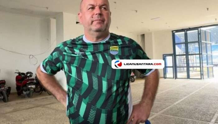 Bojan Hodak Nantikan Kembalinya Thom Haye Cs