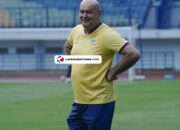 Bojan Hodak Minta Persib Tak Remehkan PSBS