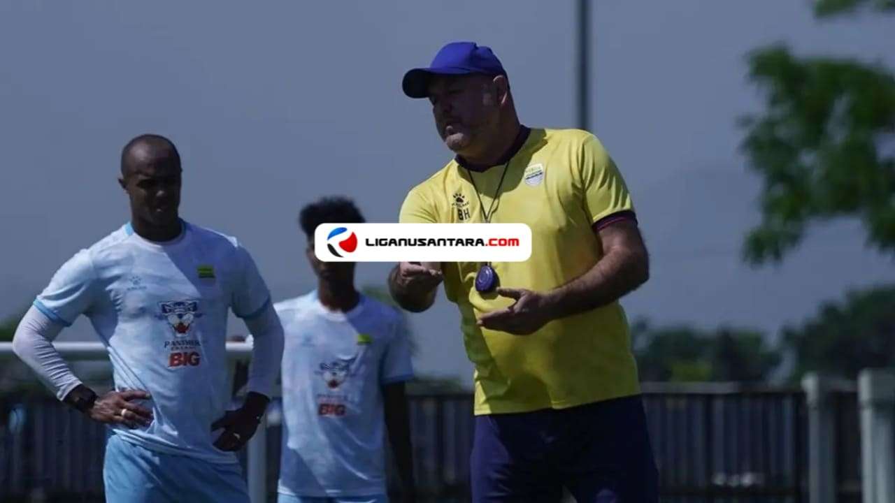 Pelatih Persib Siap Hadapi PSBS Biak
