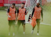 BRI Super League: Peluang Shayne Pattynama Jalani Laga Perdana Saat Persija Hadapi Persita