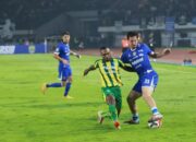 Persib Petik Pelajaran Berharga dari PSBS Biak, Menang Tipis Lewat Ujian Kesabaran