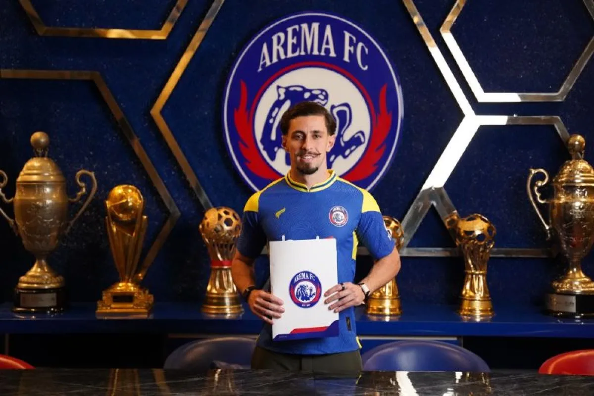 Gustavo Franca Siap Antar Arema FC Bersaing di Papan Atas Super League 2025/2026