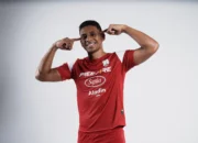 Keputusan Kontroversial! Persis Solo Lepas Bek Andalan ke Klub Kandidat Juara Liga 1