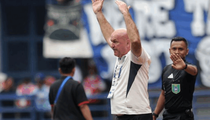 Persib Bandung Siap Menjamu PSBS Biak, Bojan Hodak Ungkap Kondisi Saddil Ramdani