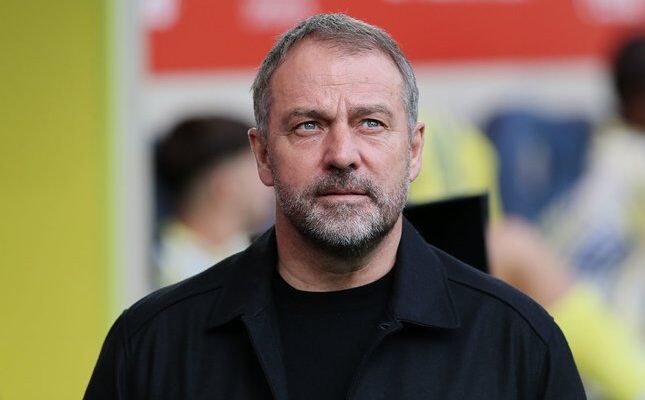 Hansi Flick Buka Peluang Barcelona Pulangkan Joao Cancelo pada Bursa Transfer Januari