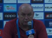 Pesan Penting Bojan Hodak Jelang Duel Persib vs Persija