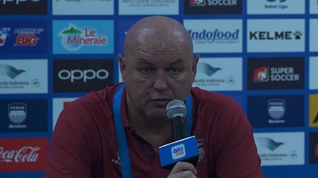 Pesan Penting Bojan Hodak Jelang Duel Persib vs Persija