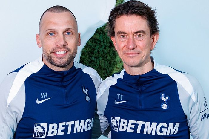 Tolak Tawaran Melatih Timnas Indonesia, John Heitinga Mantap Jadi Asisten Thomas Frank di Tottenham