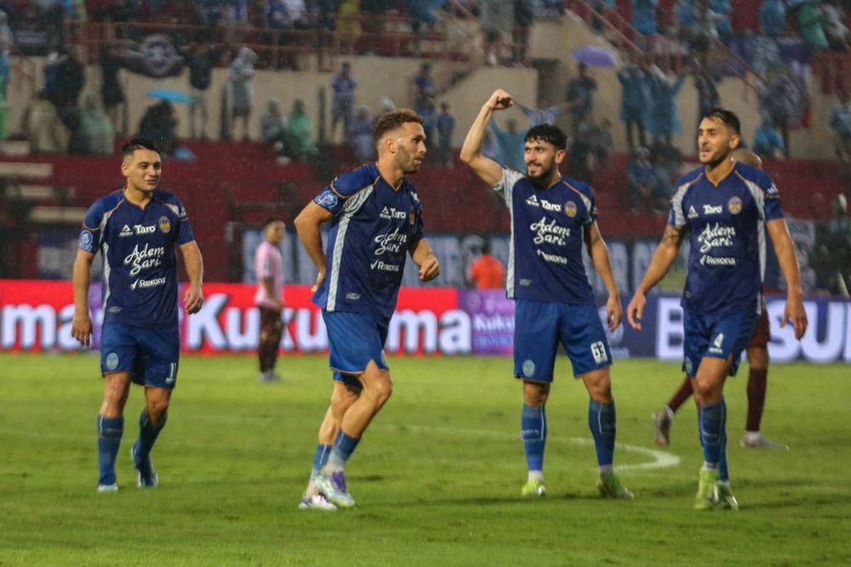 PSIM Yogyakarta Menembus Papan Atas, Fokus Utama Tetap Amankan Status di Super League
