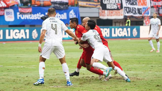 Jelang Duel Persib vs Persija, Bojan Hodak Tetap Percaya Diri Meski Tiga Pilar Absen Latihan