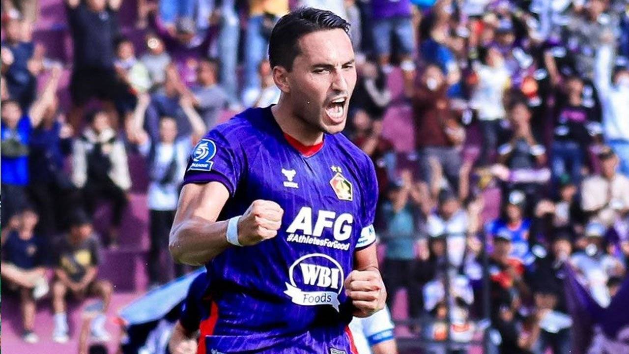 Dirumorkan Rekrut Ezra Walian, Persija Bisa Tampilkan Amunisi Baru Saat Jumpa Persib?