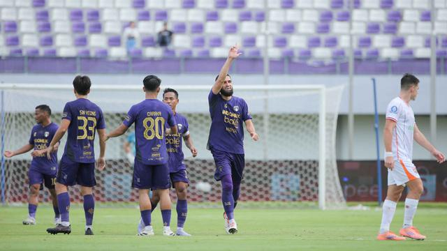 Persita Finis Lima Besar di Paruh Pertama BRI Super League, Javlon Guseynov Puji Kerja Kolektif Tim