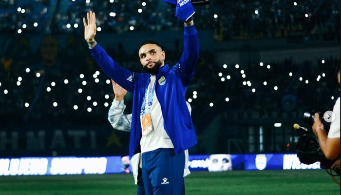 Berbekal Pengalaman Eropa, Layvin Kurzawa Percaya Diri Antar Persib ke Tangga Juara