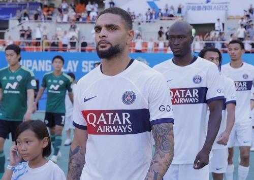 Perbandingan Nilai Pasar Thom Haye dan Layvin Kurzawa di Persib Bandung, Selisihnya Jadi Sorotan