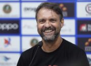 Mauricio Souza Soroti Tekanan Besar yang Diberikan Persija Saat Tampil di Kandang